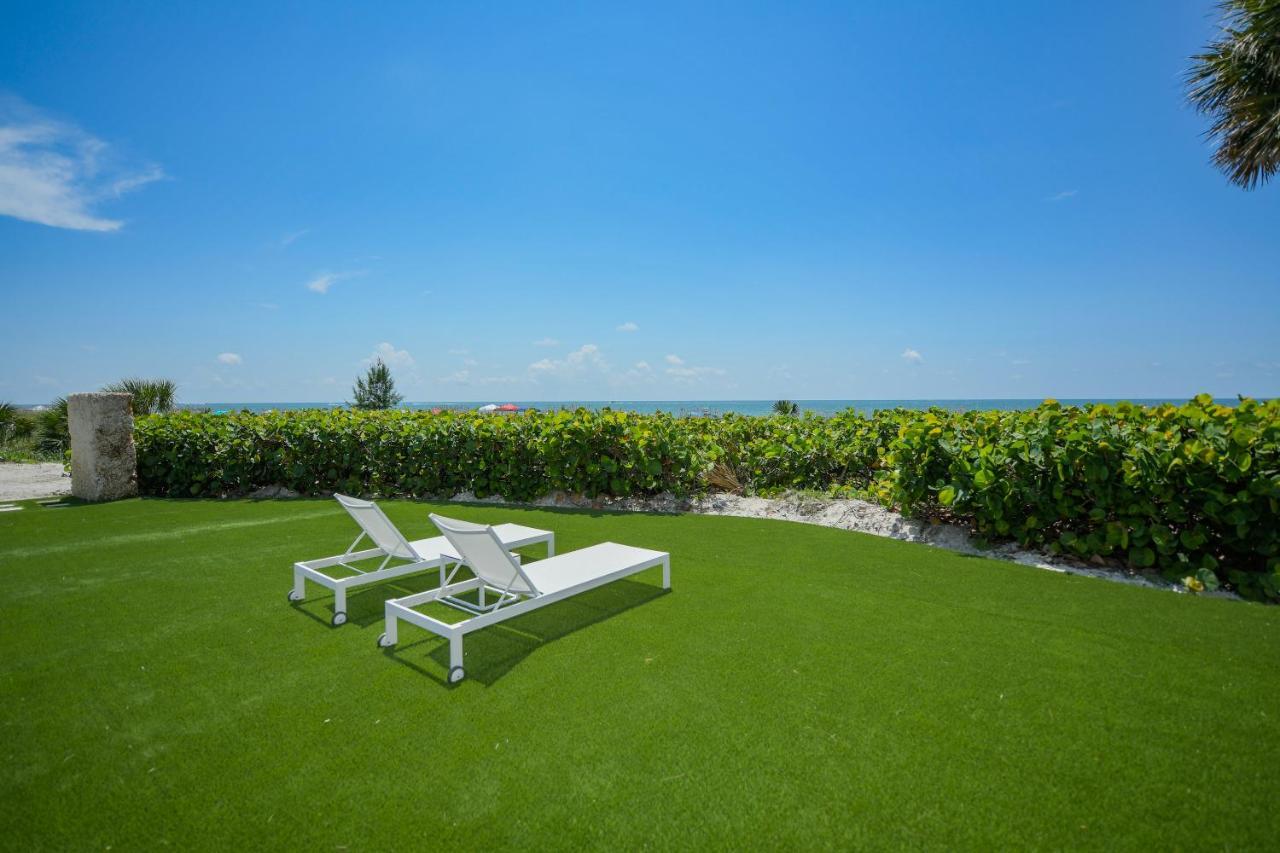 Casey Key - Beachfront Hotel